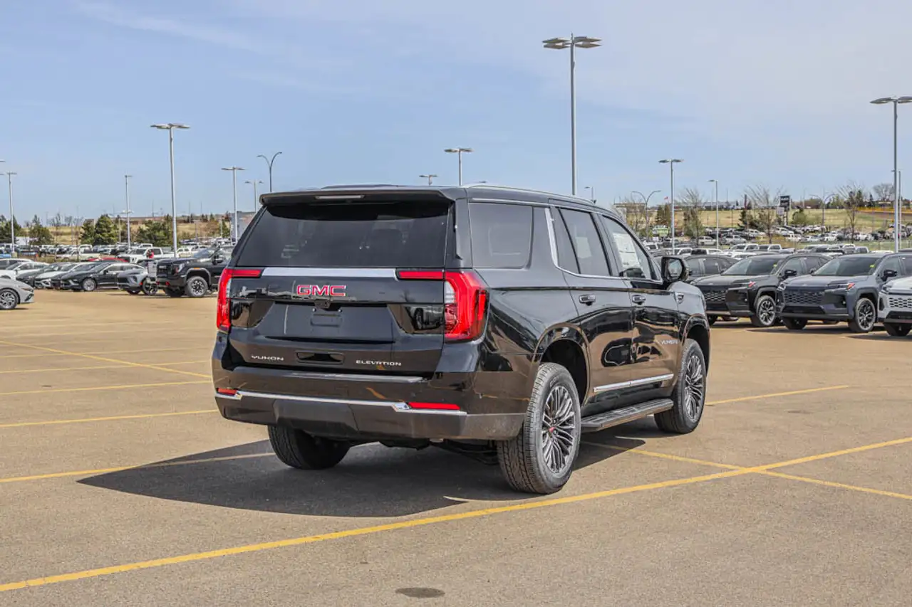 GMC Yukon снимка GMC Yukon