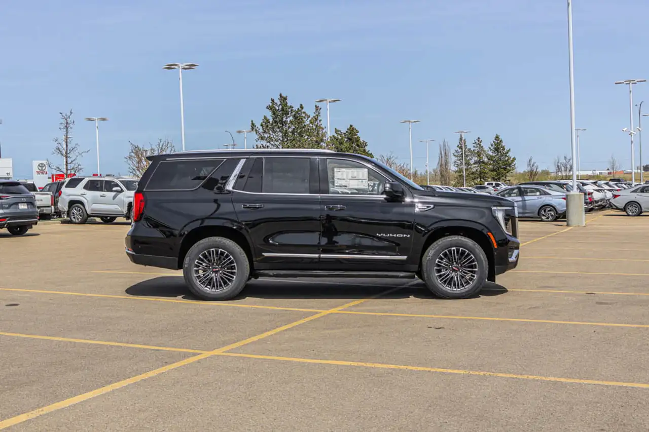GMC Yukon снимка GMC Yukon