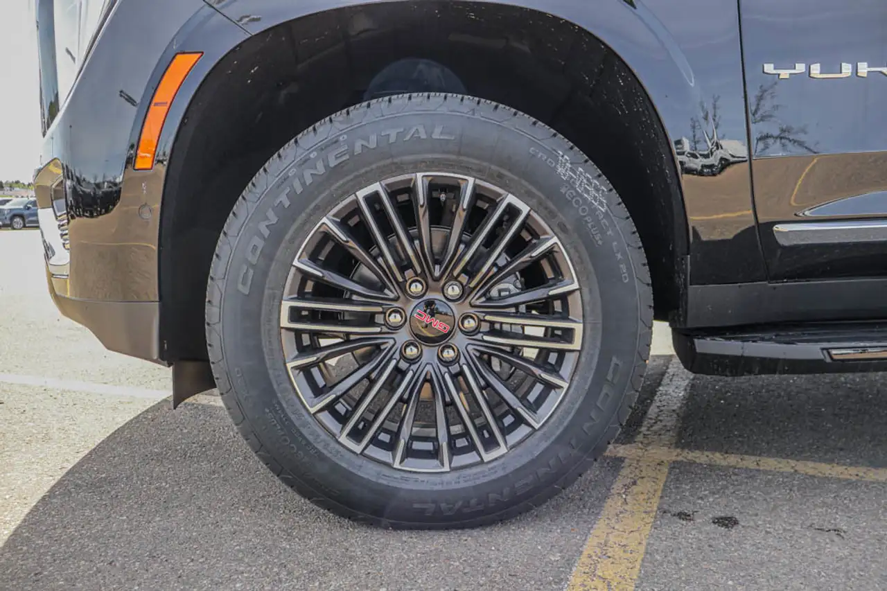 GMC Yukon снимка GMC Yukon