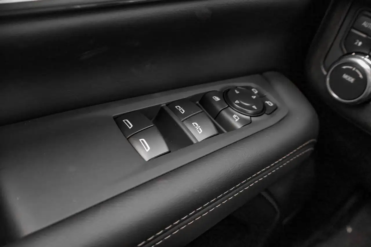 GMC Yukon снимка GMC Yukon