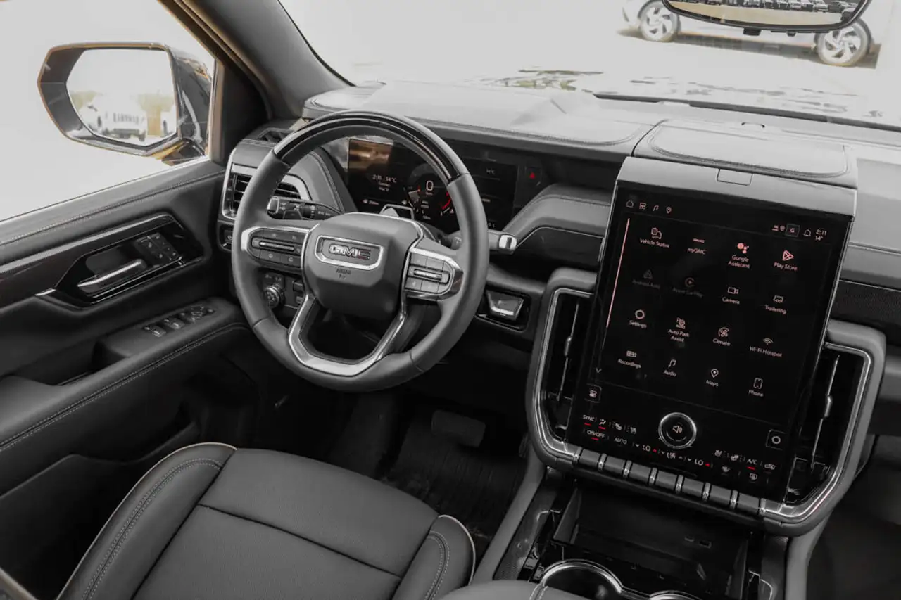 GMC Yukon снимка GMC Yukon