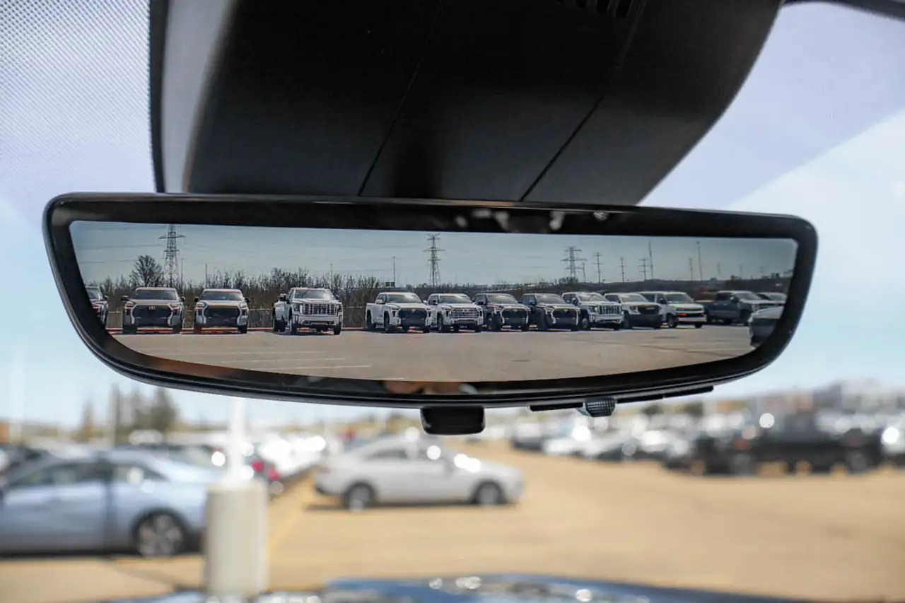 GMC Yukon снимка GMC Yukon