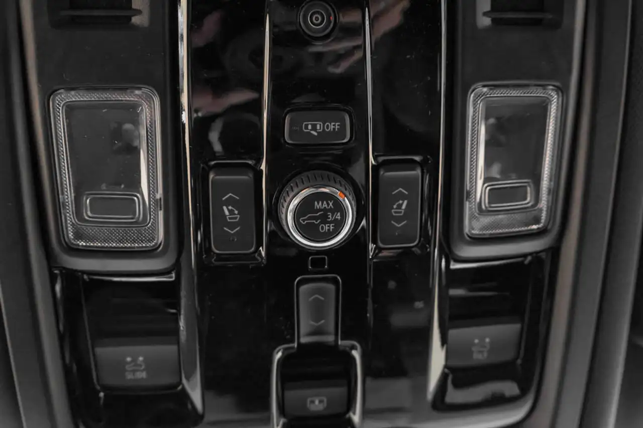 GMC Yukon снимка GMC Yukon