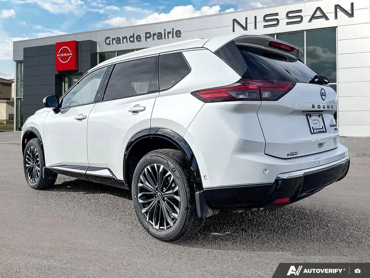 Nissan Rogue photo Nissan Rogue
