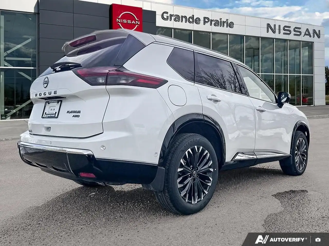 Nissan Rogue photo Nissan Rogue