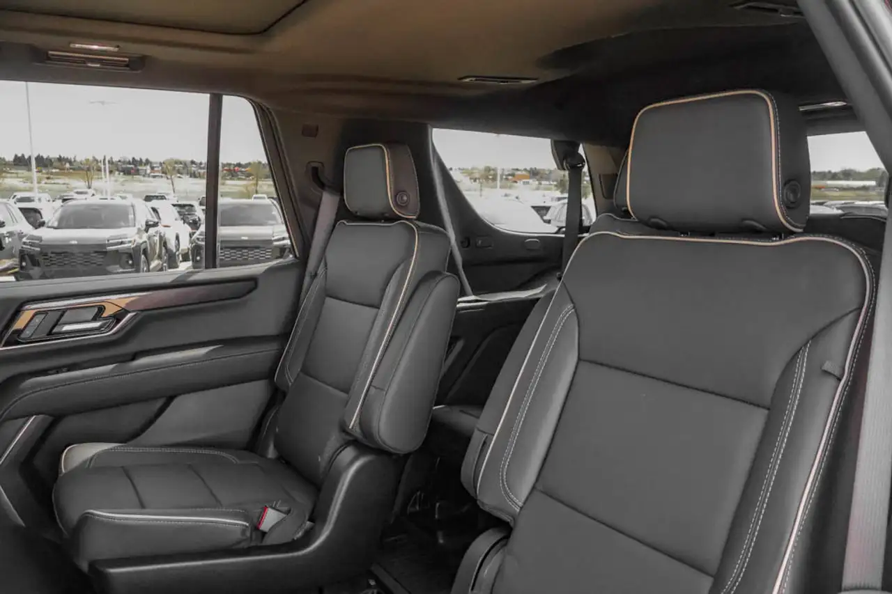 GMC Yukon снимка GMC Yukon