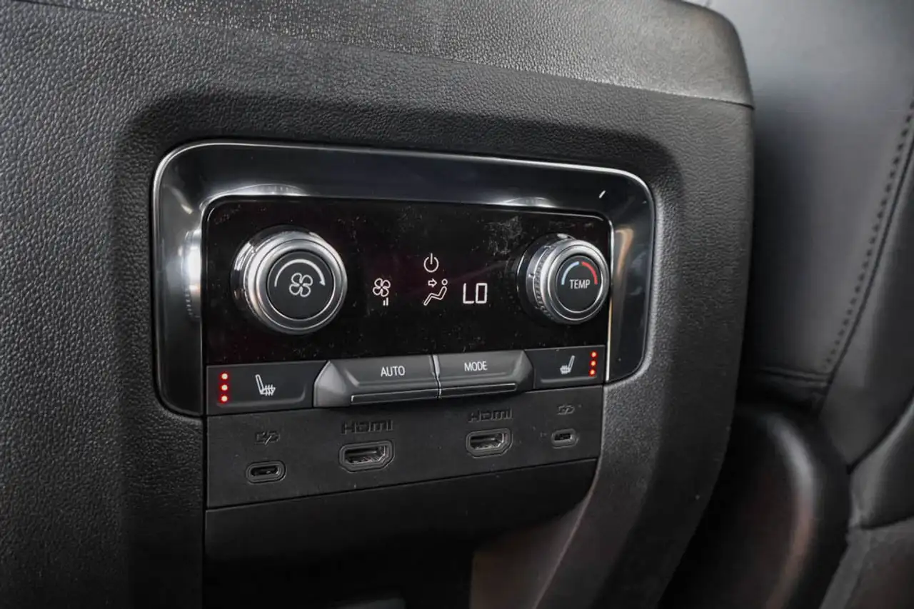 GMC Yukon снимка GMC Yukon