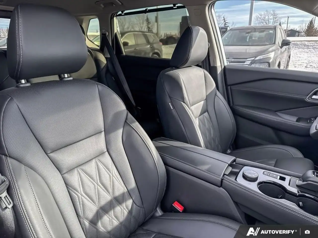 Nissan Rogue photo Nissan Rogue