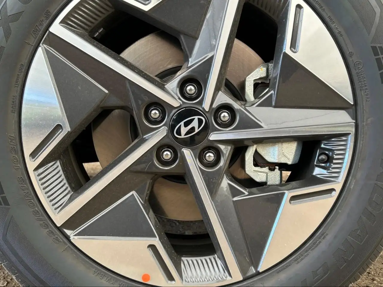Hyundai TUCSON снимка Hyundai TUCSON