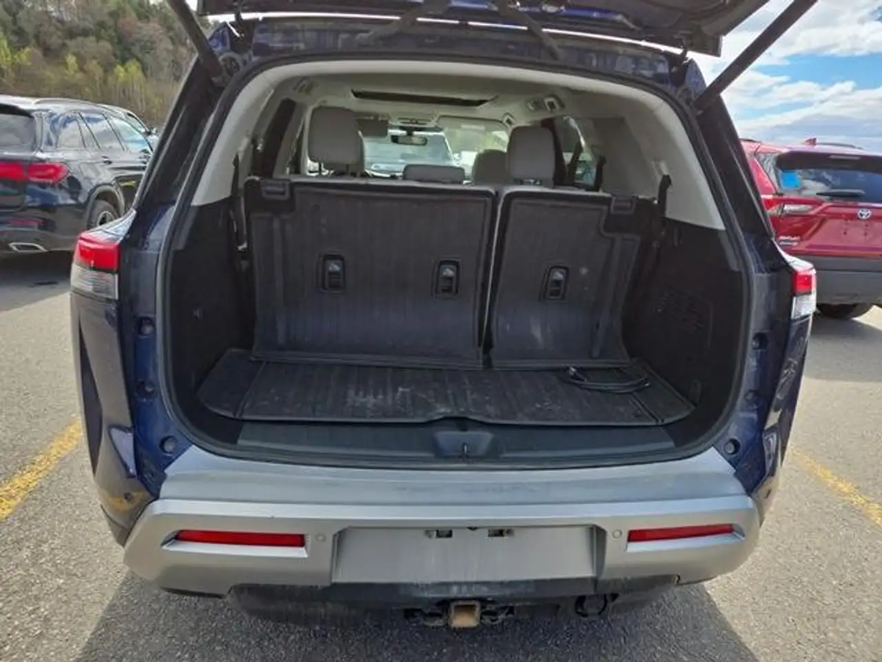 Nissan Pathfinder снимка Nissan Pathfinder