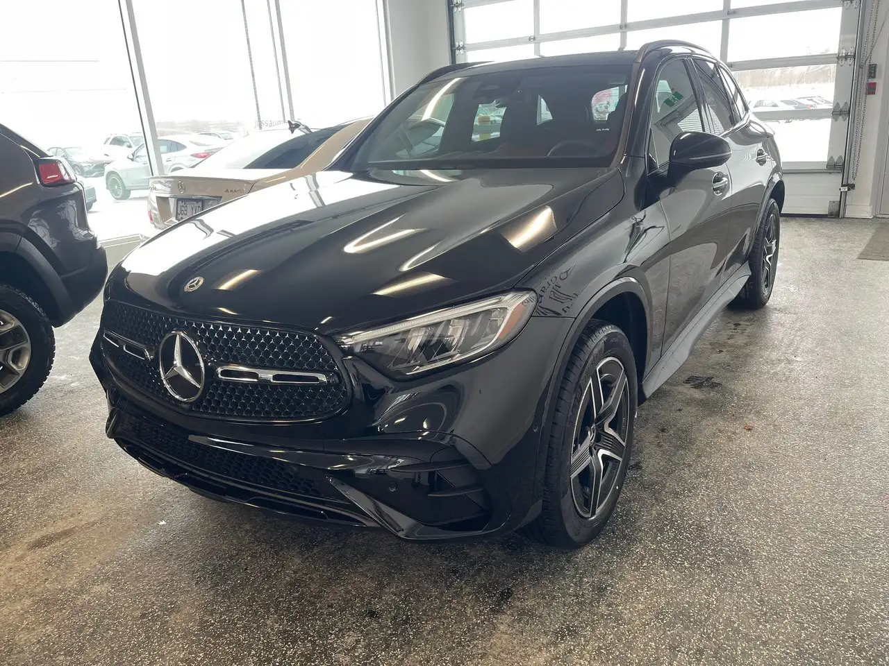 Mercedes-Benz GLC снимка Mercedes-Benz GLC