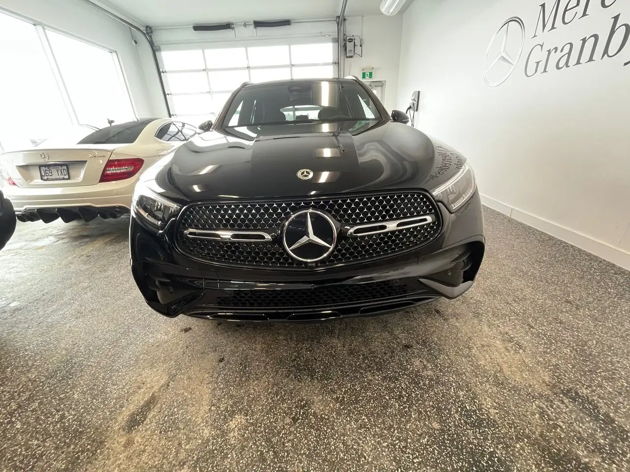 Mercedes-Benz GLC снимка Mercedes-Benz GLC