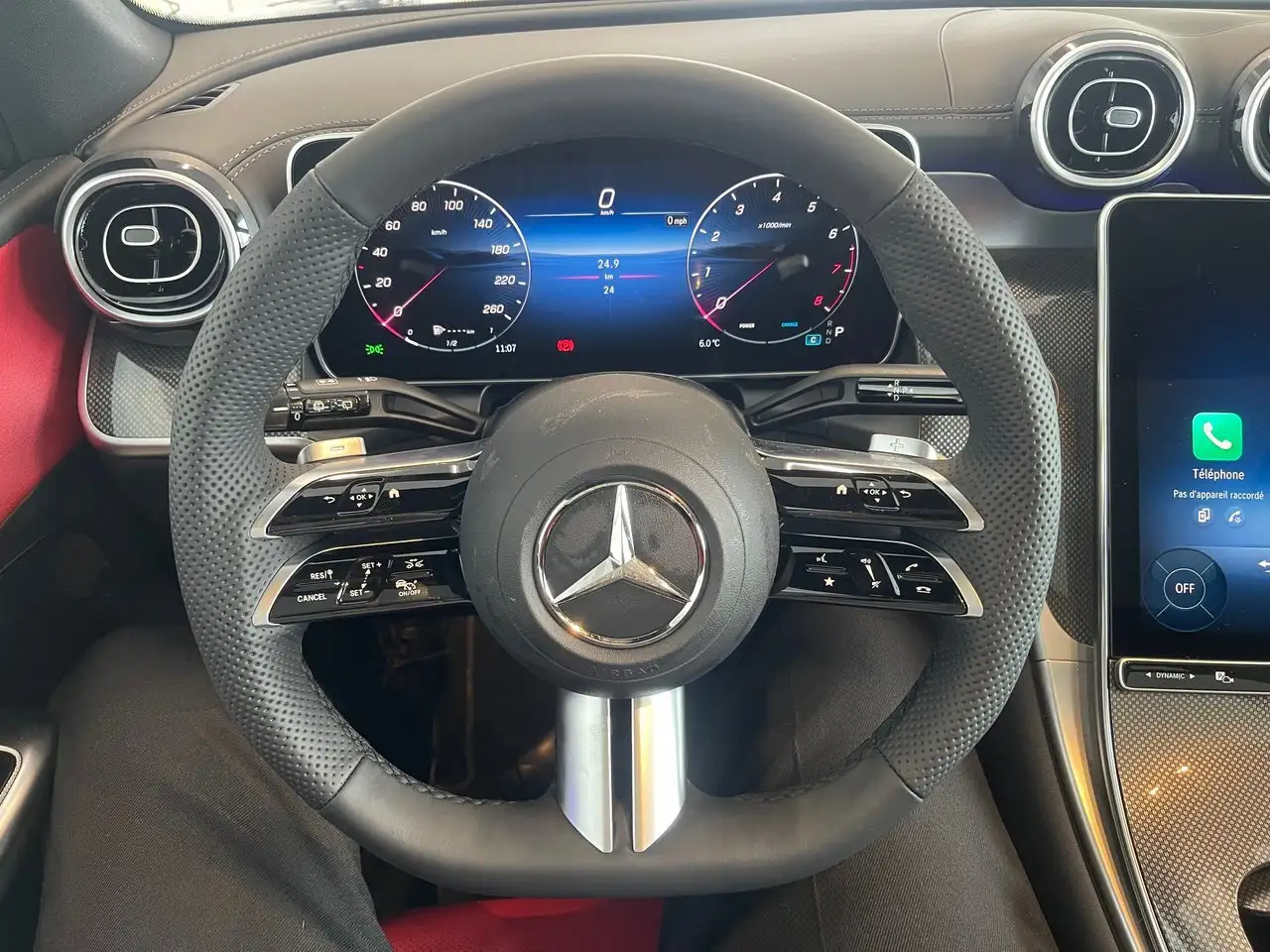 Mercedes-Benz GLC снимка Mercedes-Benz GLC