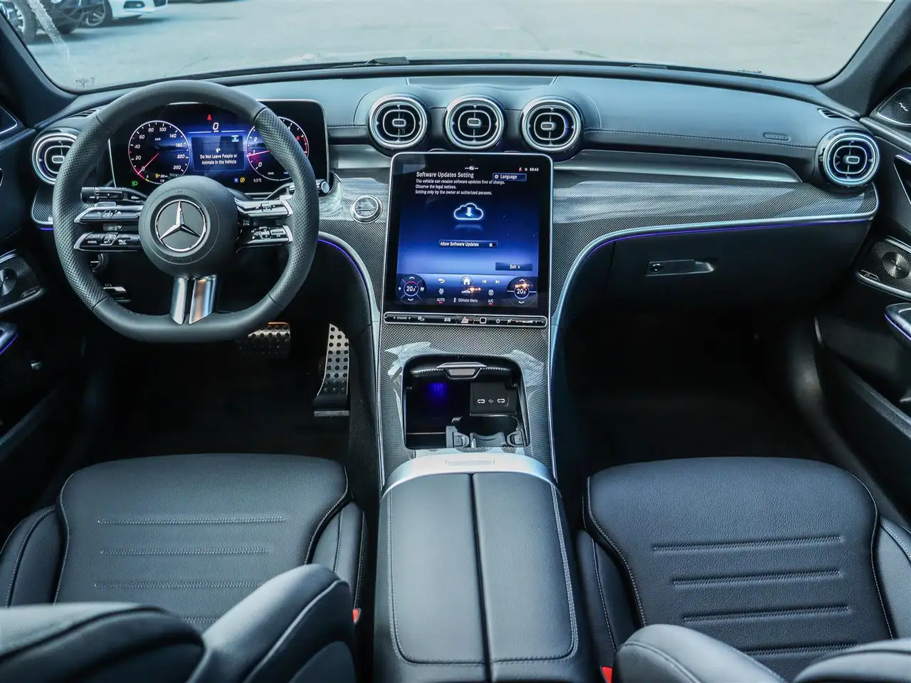 Mercedes-Benz C-Class снимка Mercedes-Benz C-Class