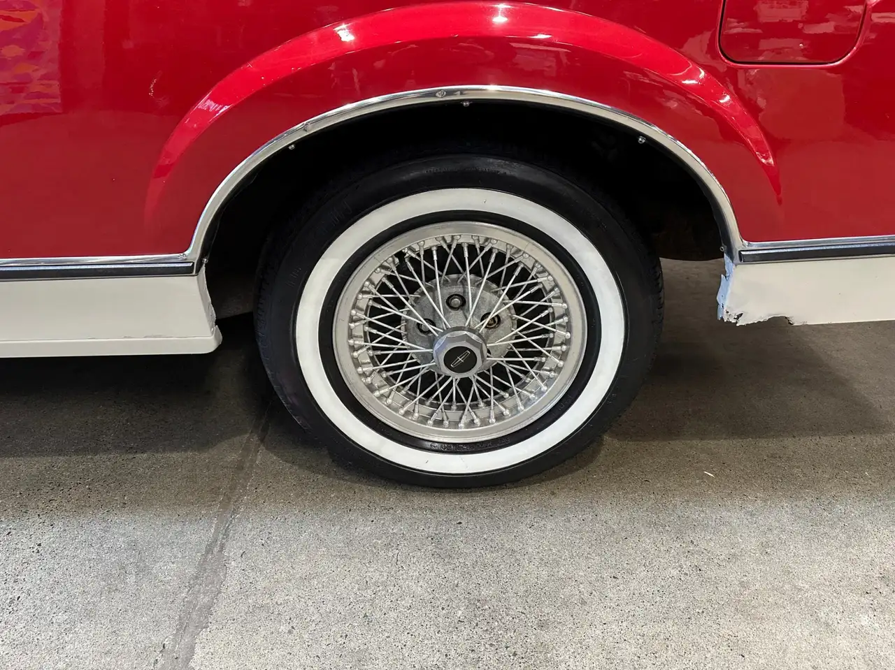 Lincoln Continental снимка Lincoln Continental