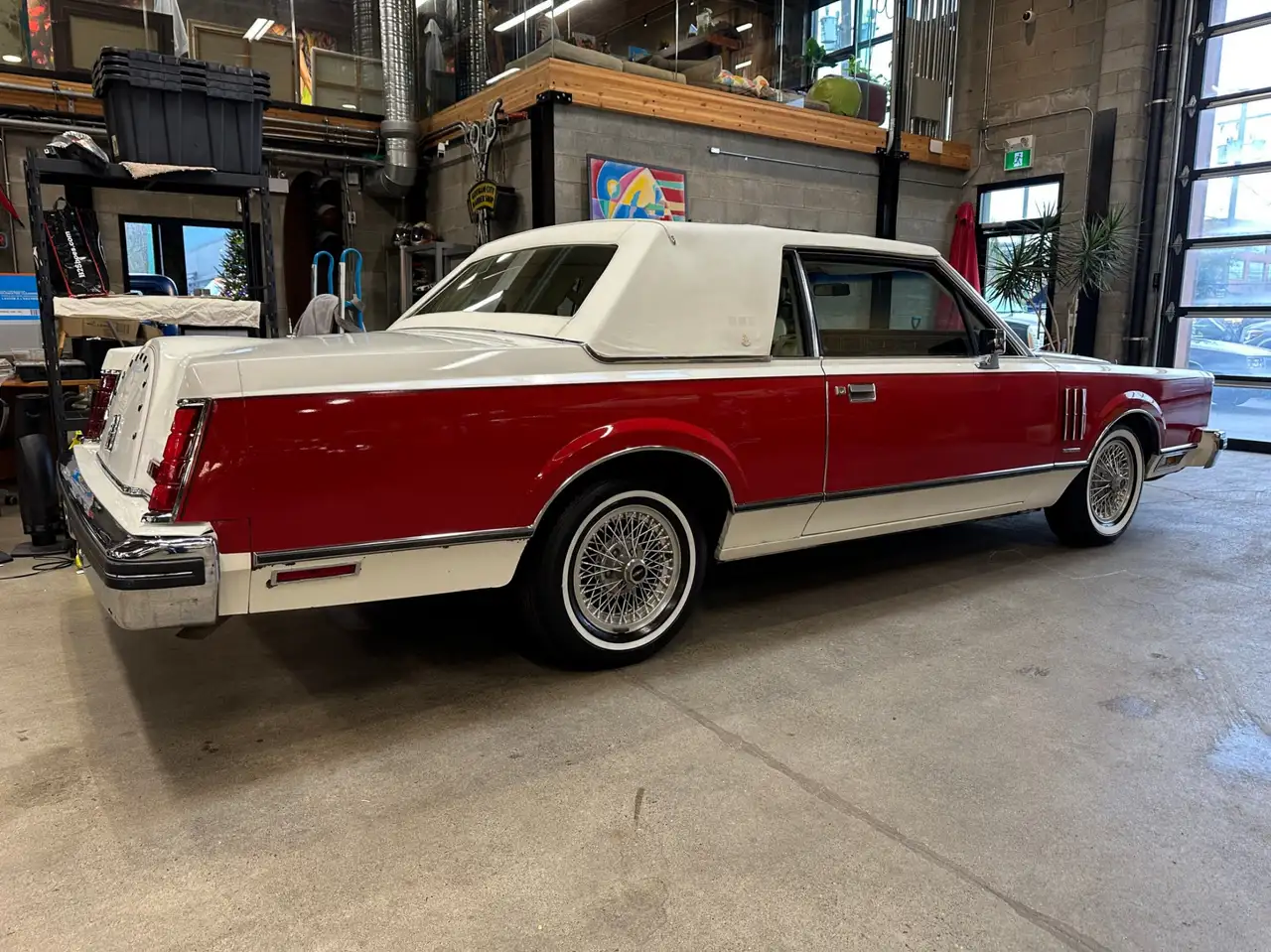 Lincoln Continental снимка Lincoln Continental