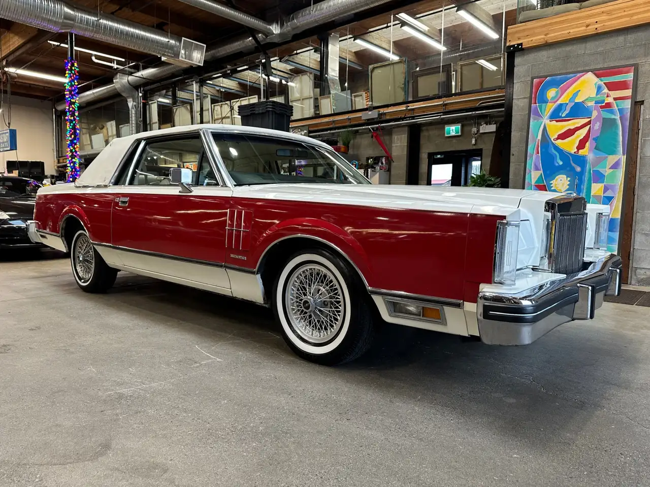 Lincoln Continental снимка Lincoln Continental