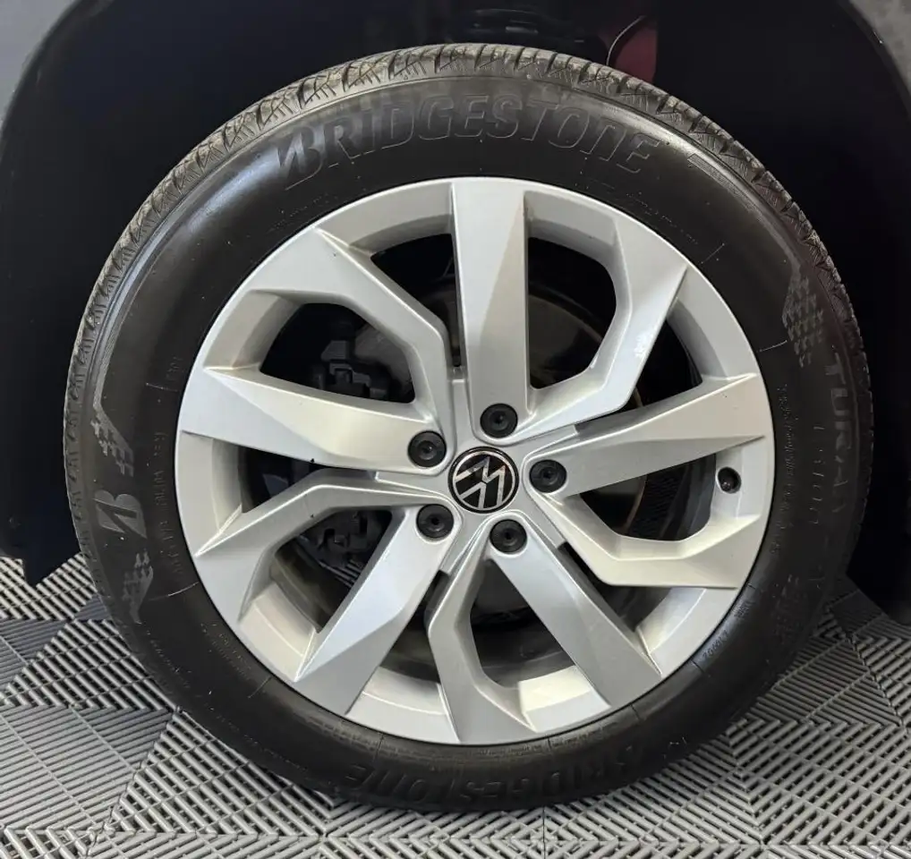 Volkswagen Taos снимка Volkswagen Taos