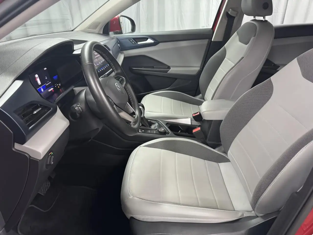 Volkswagen Taos снимка Volkswagen Taos