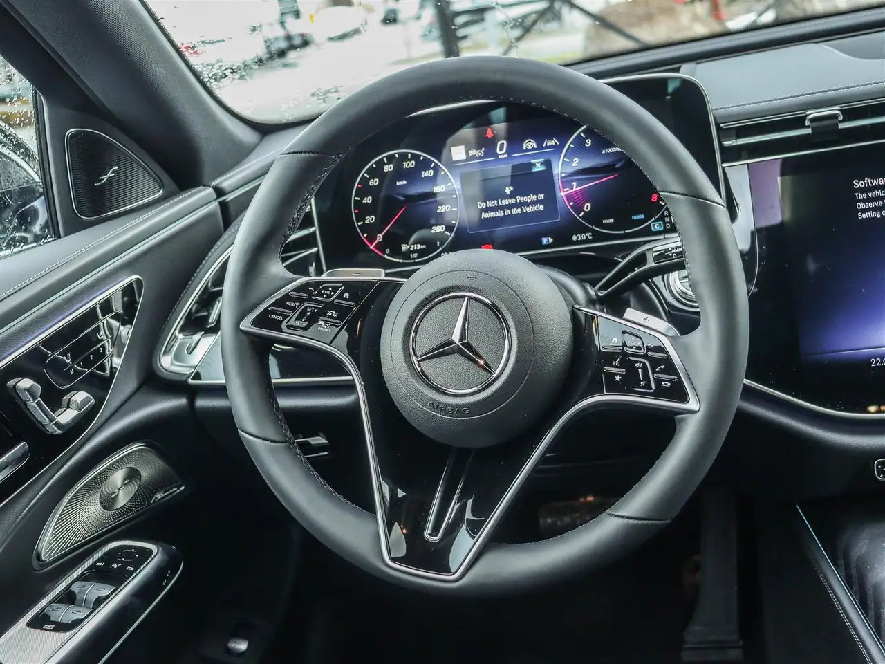 Mercedes-Benz E-Class photo Mercedes-Benz E-Class