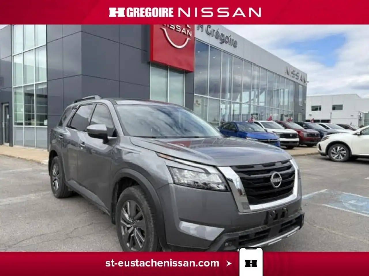 Nissan Pathfinder снимка Nissan Pathfinder