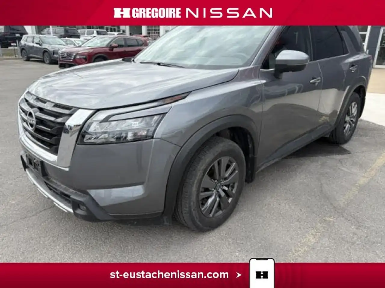 Nissan Pathfinder снимка Nissan Pathfinder