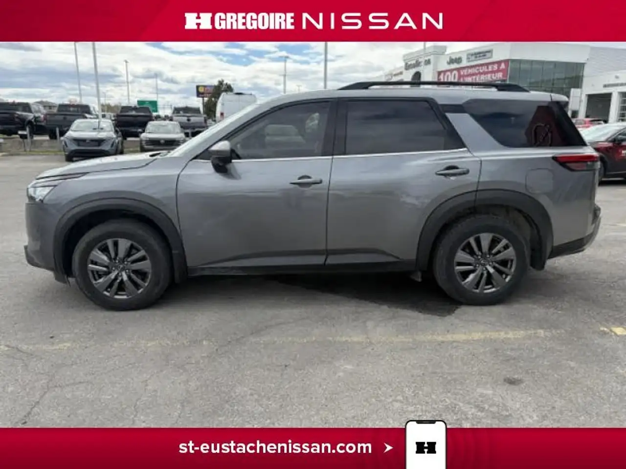Nissan Pathfinder снимка Nissan Pathfinder