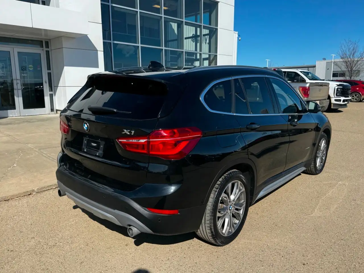 BMW X1 снимка BMW X1