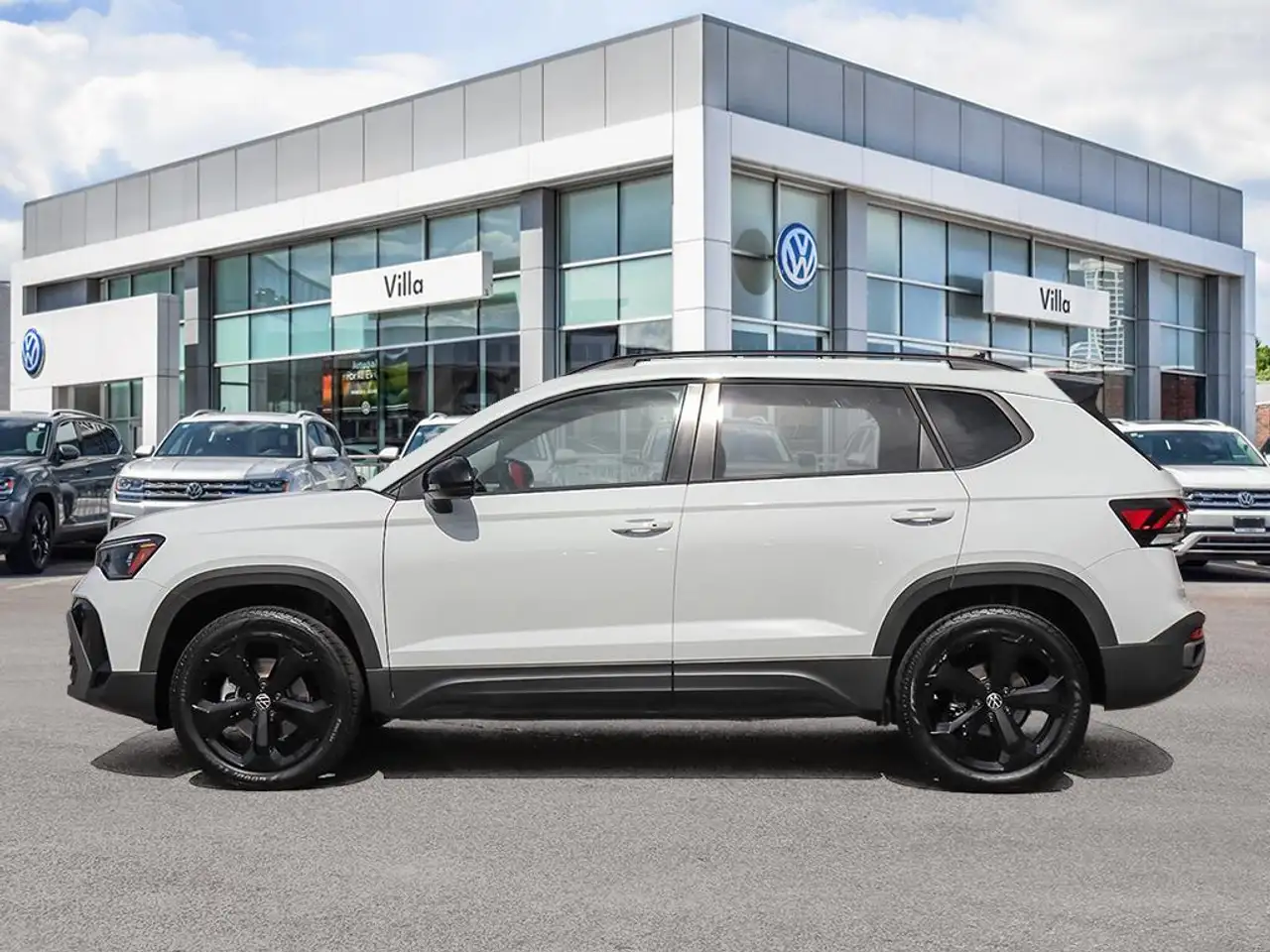 Volkswagen Taos photo Volkswagen Taos