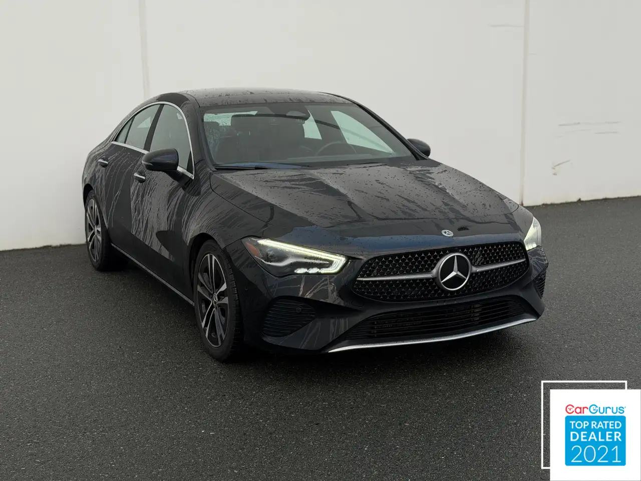 Mercedes-Benz CLA снимка Mercedes-Benz CLA