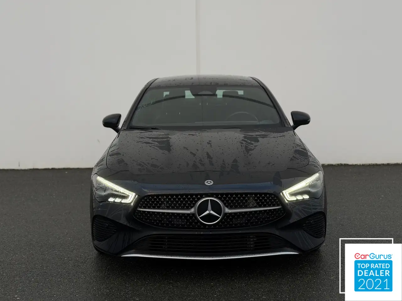 Mercedes-Benz CLA снимка Mercedes-Benz CLA