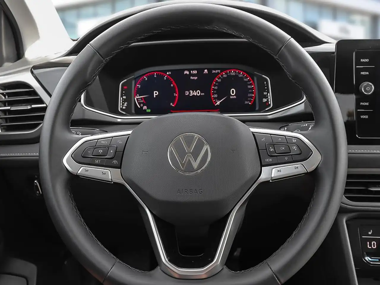 Volkswagen Taos photo Volkswagen Taos