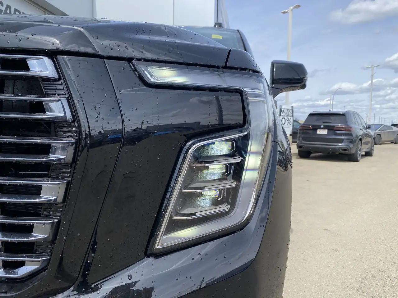 GMC Yukon photo GMC Yukon