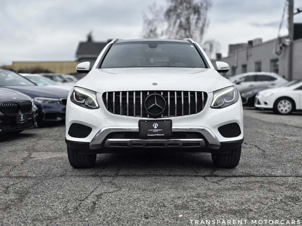 Mercedes-Benz GLC снимка Mercedes-Benz GLC