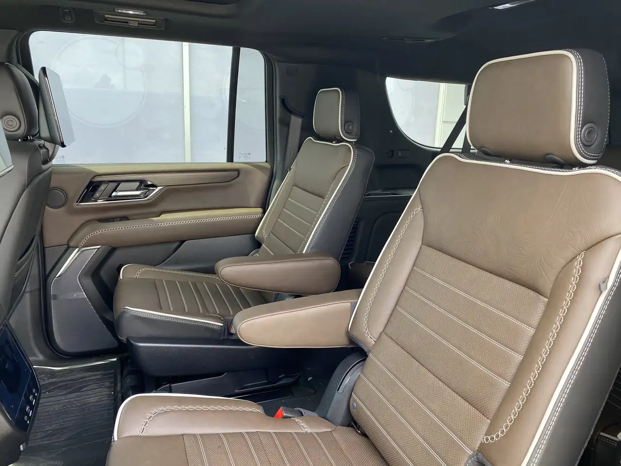GMC Yukon photo GMC Yukon