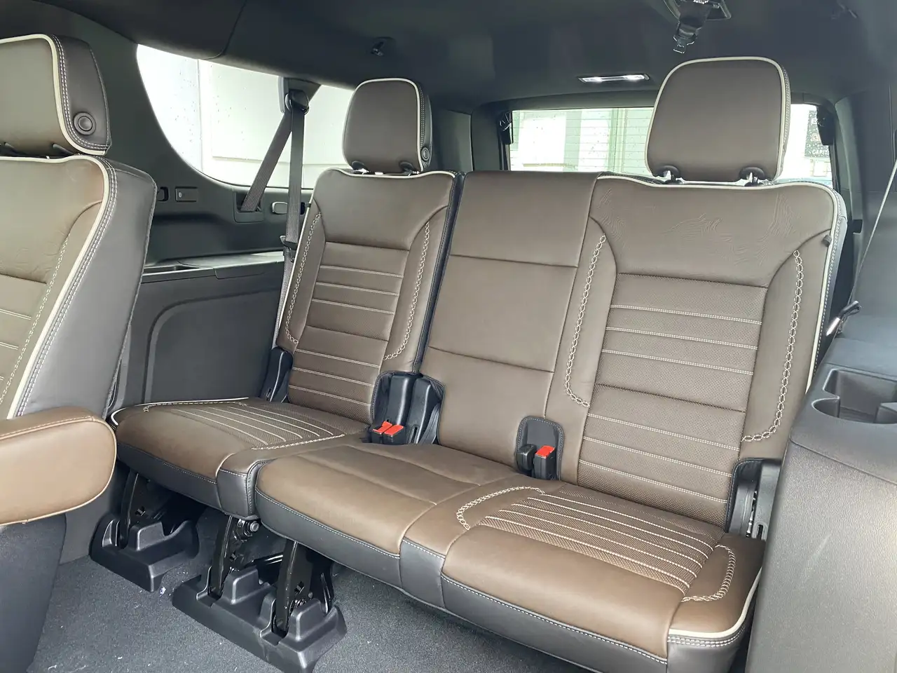 GMC Yukon photo GMC Yukon