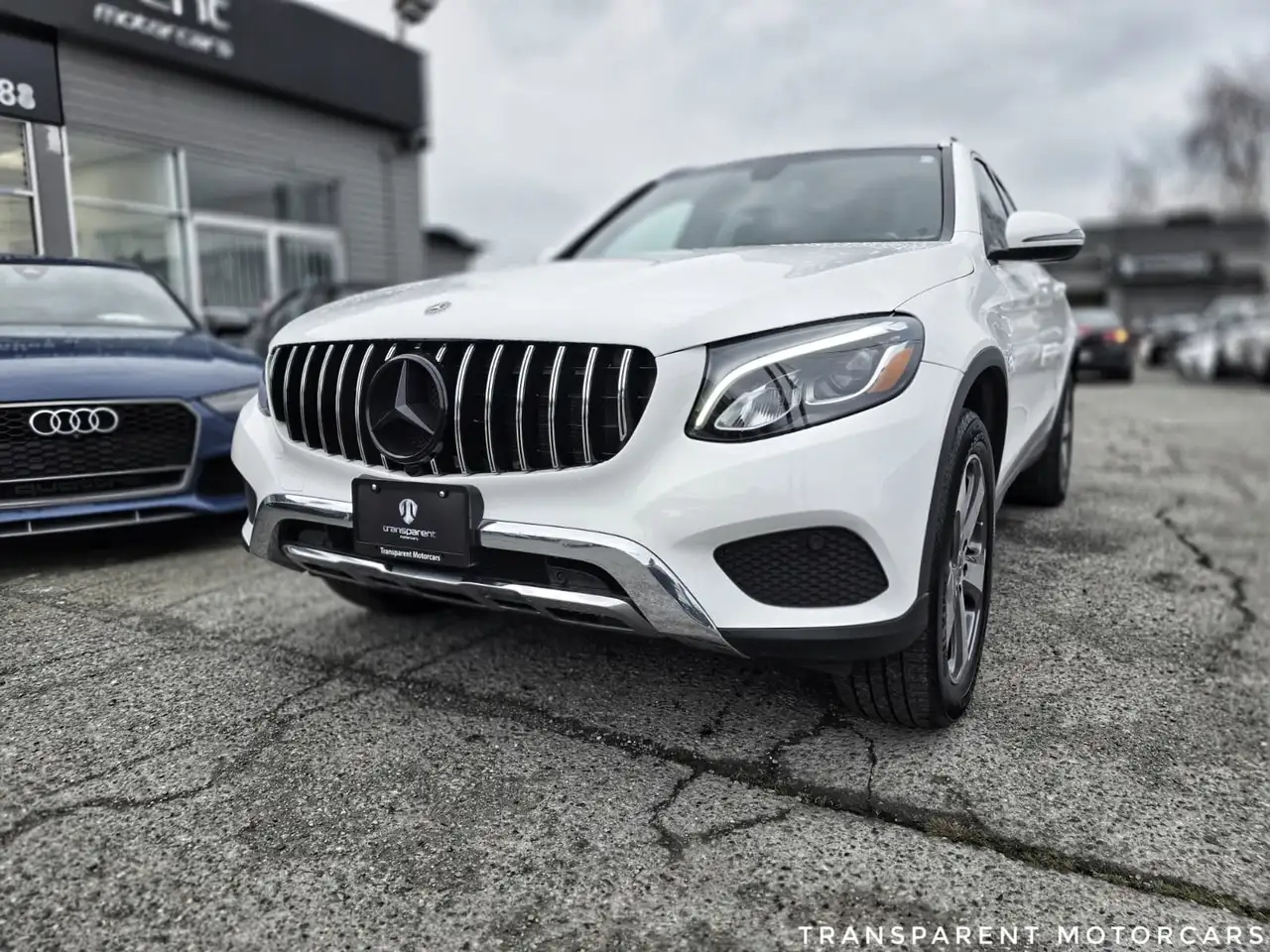 Mercedes-Benz GLC снимка Mercedes-Benz GLC