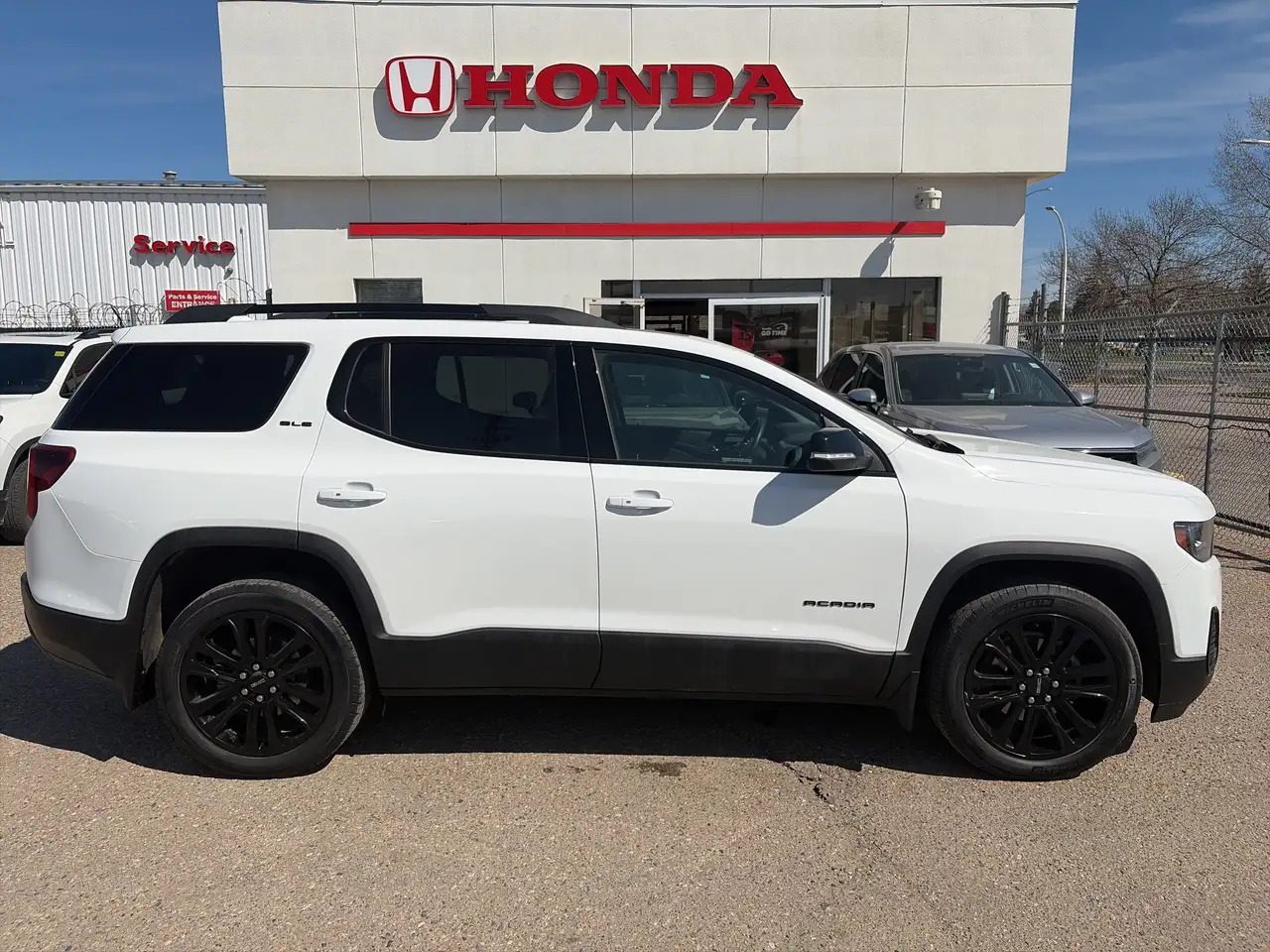 2023 GMC Acadia
