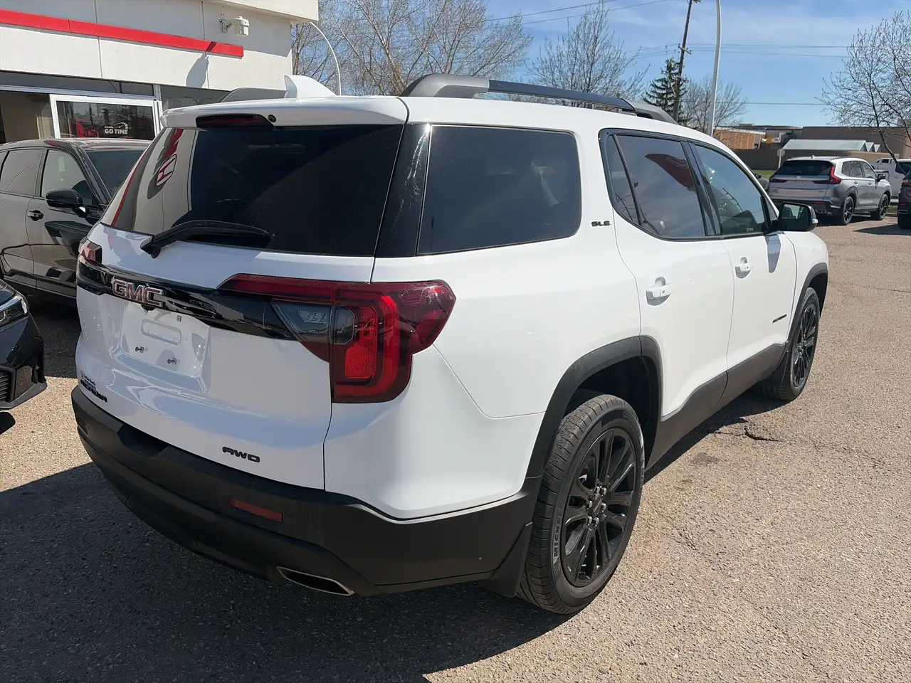 GMC Acadia снимка GMC Acadia