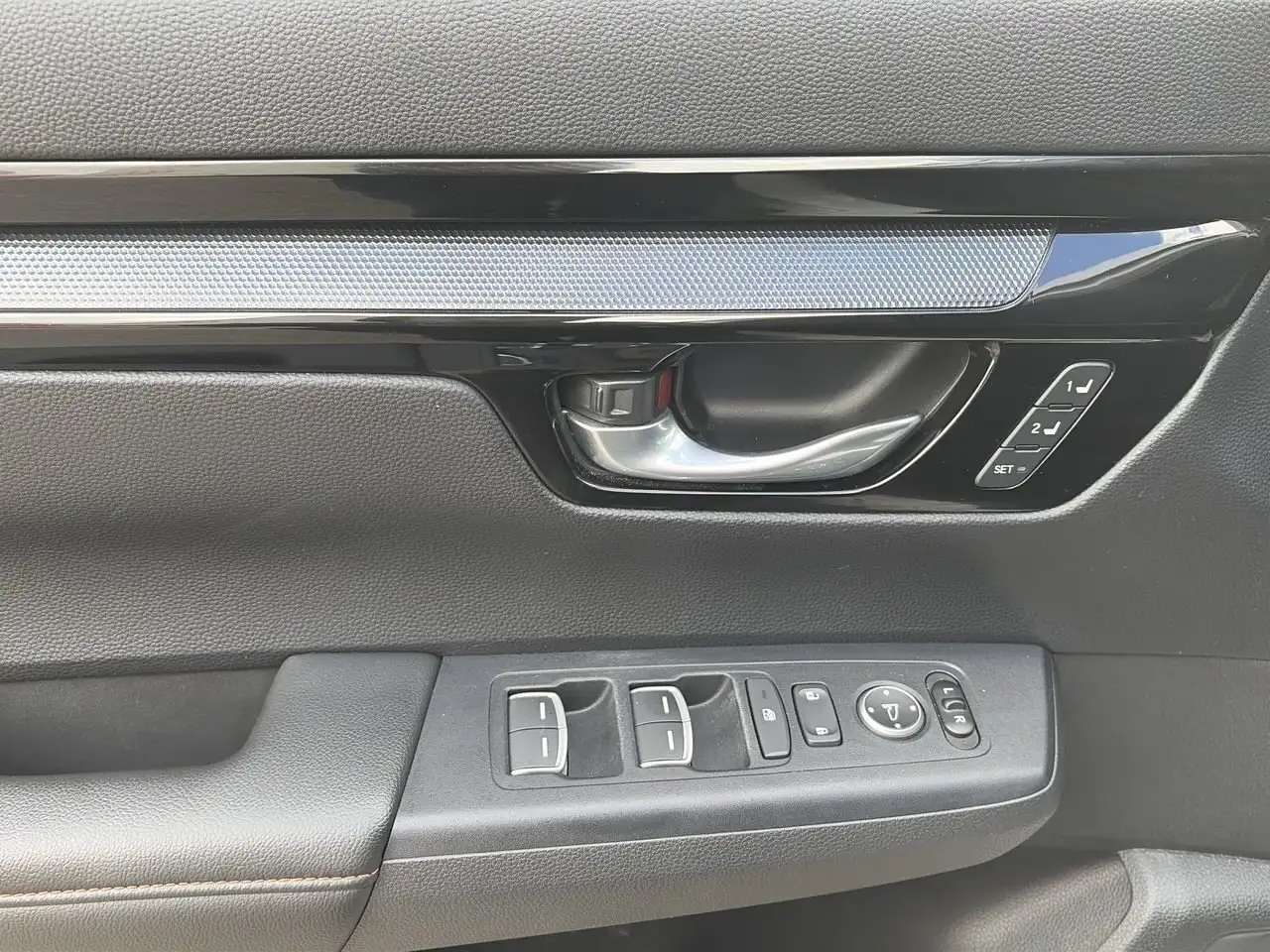 Honda CR-V photo Honda CR-V