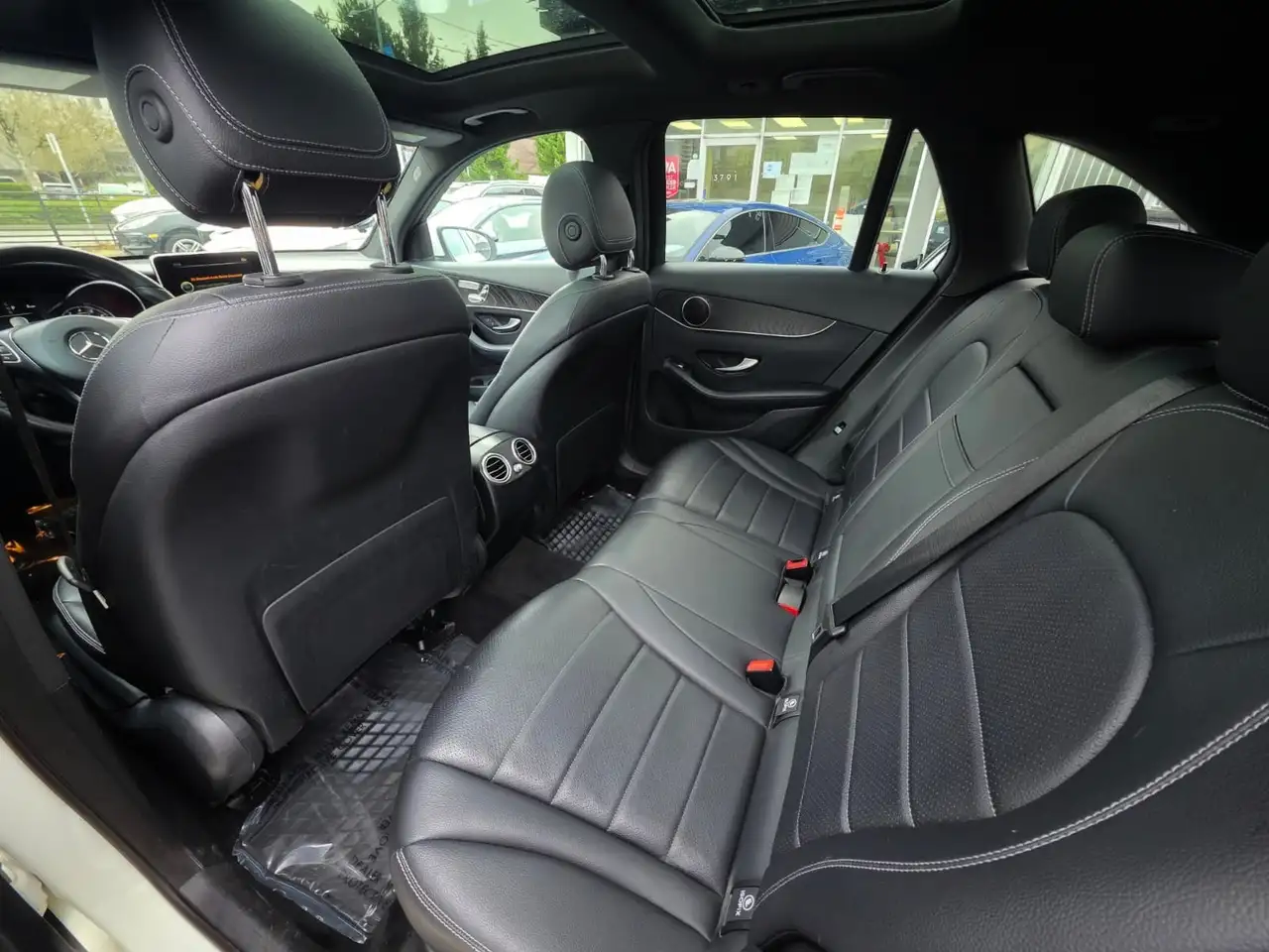 Mercedes-Benz GLC снимка Mercedes-Benz GLC