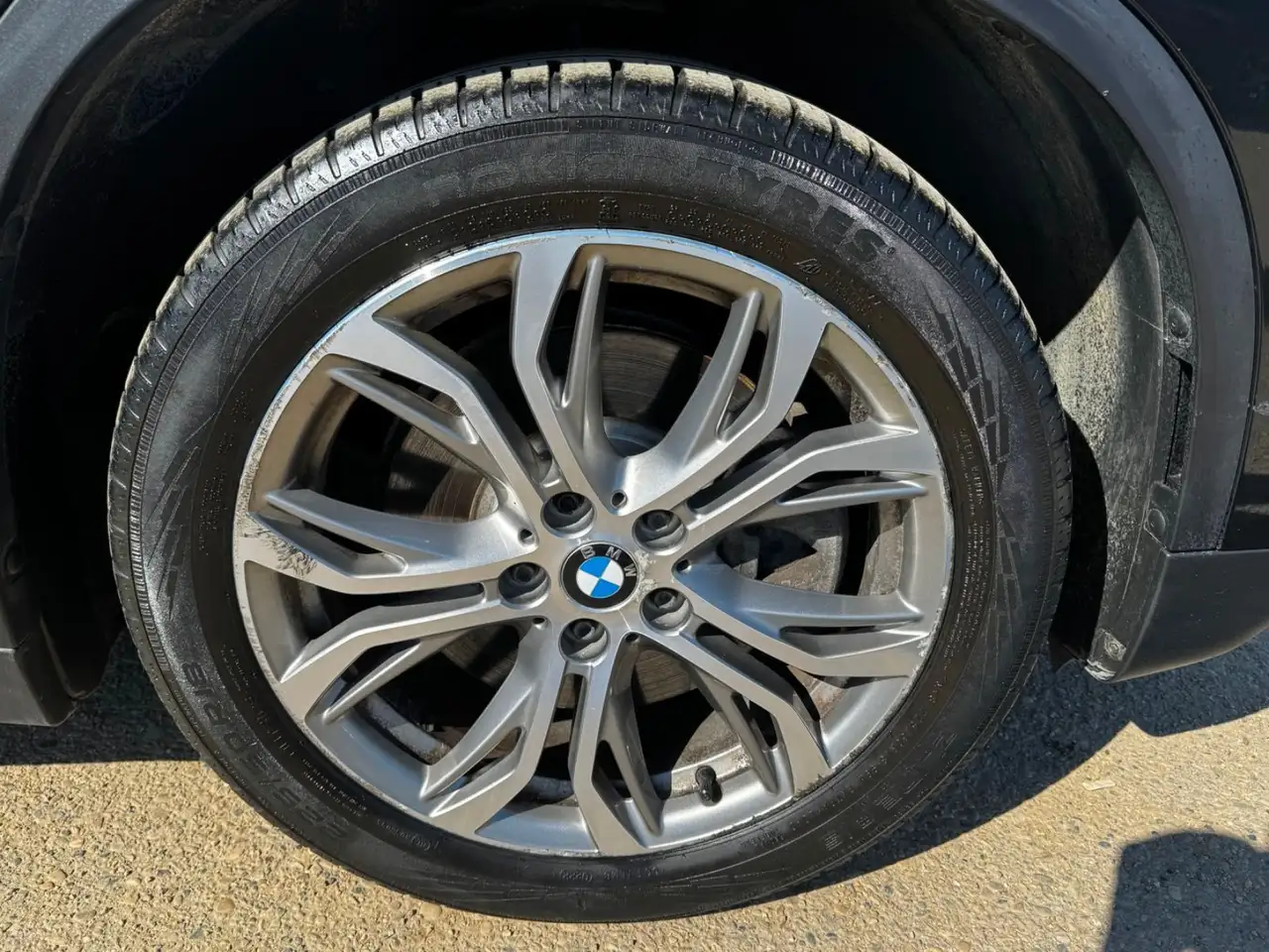 BMW X1 снимка BMW X1