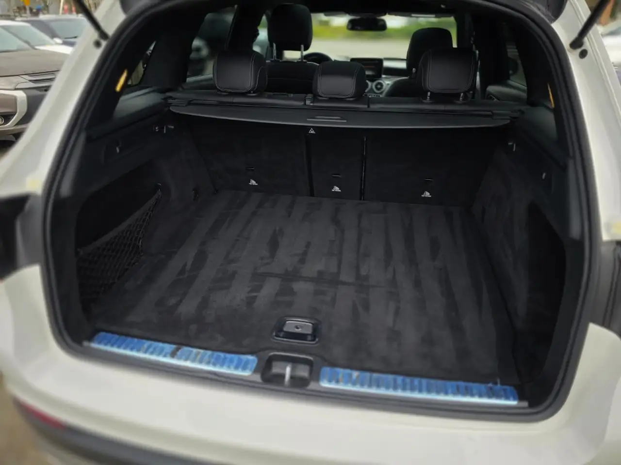 Mercedes-Benz GLC снимка Mercedes-Benz GLC