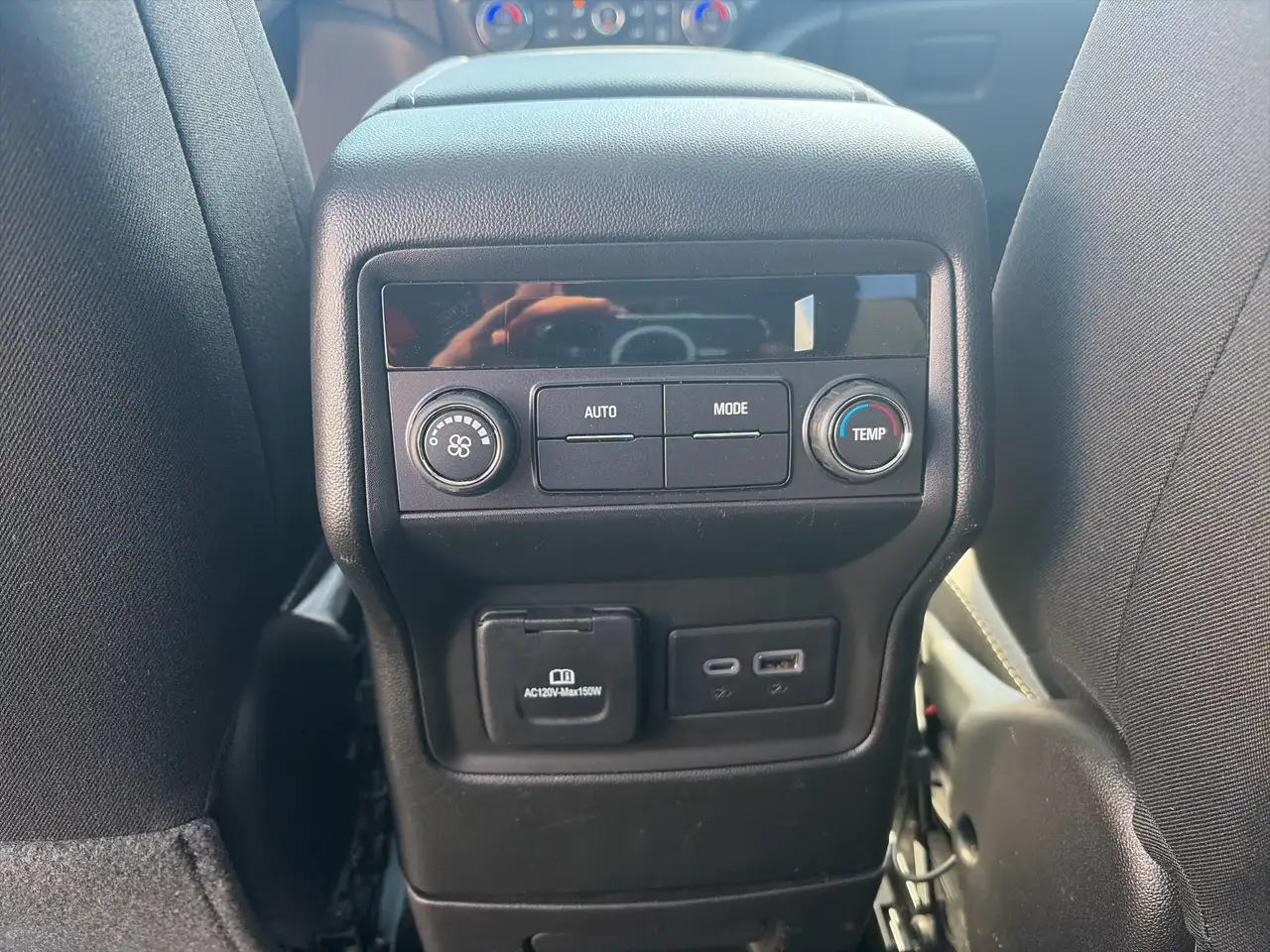 GMC Acadia снимка GMC Acadia