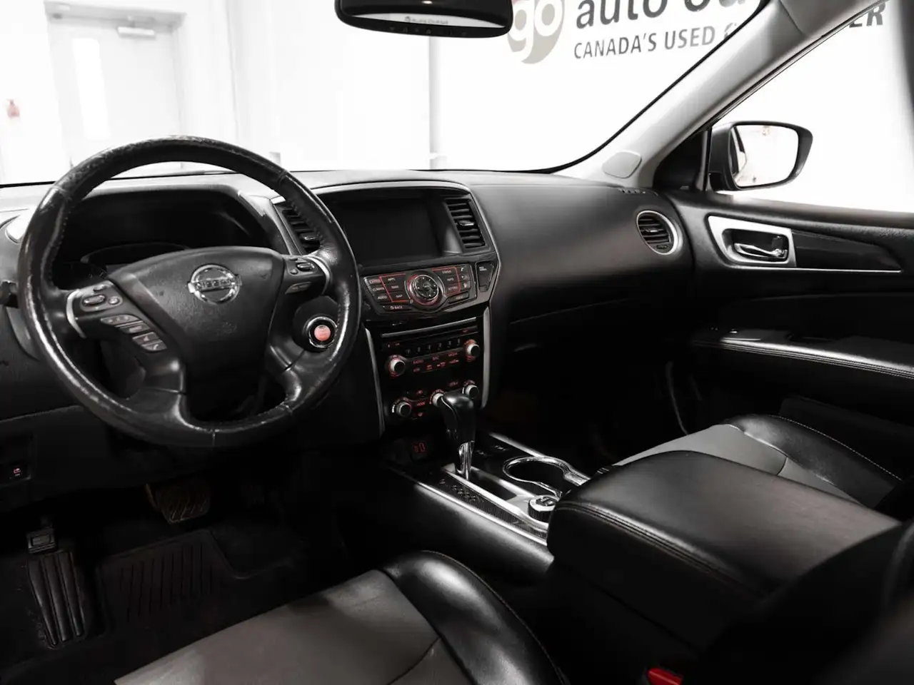 Nissan Pathfinder fotografie Nissan Pathfinder