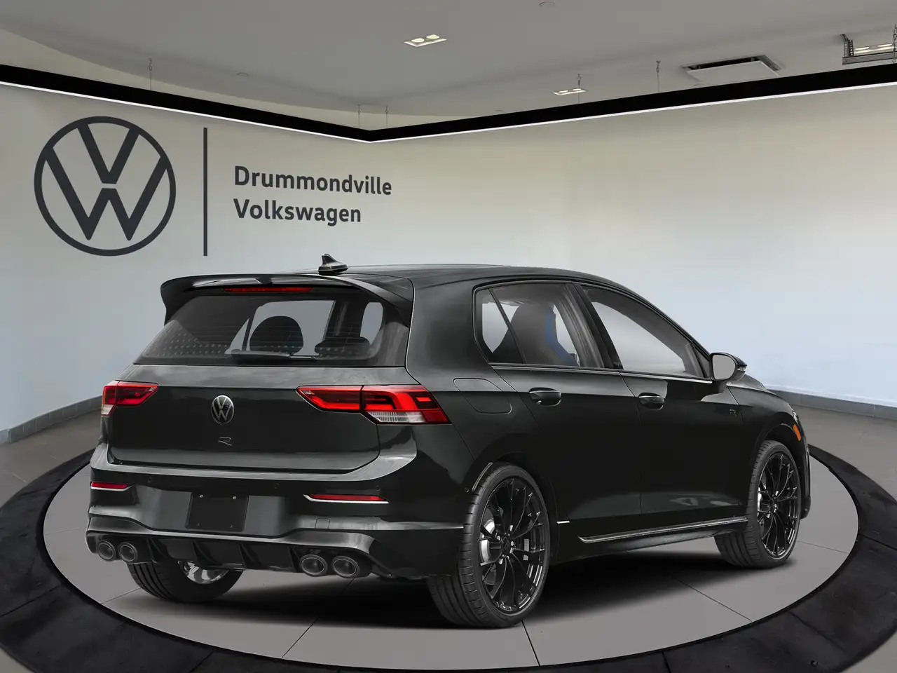 Volkswagen Golf R снимка Volkswagen Golf R