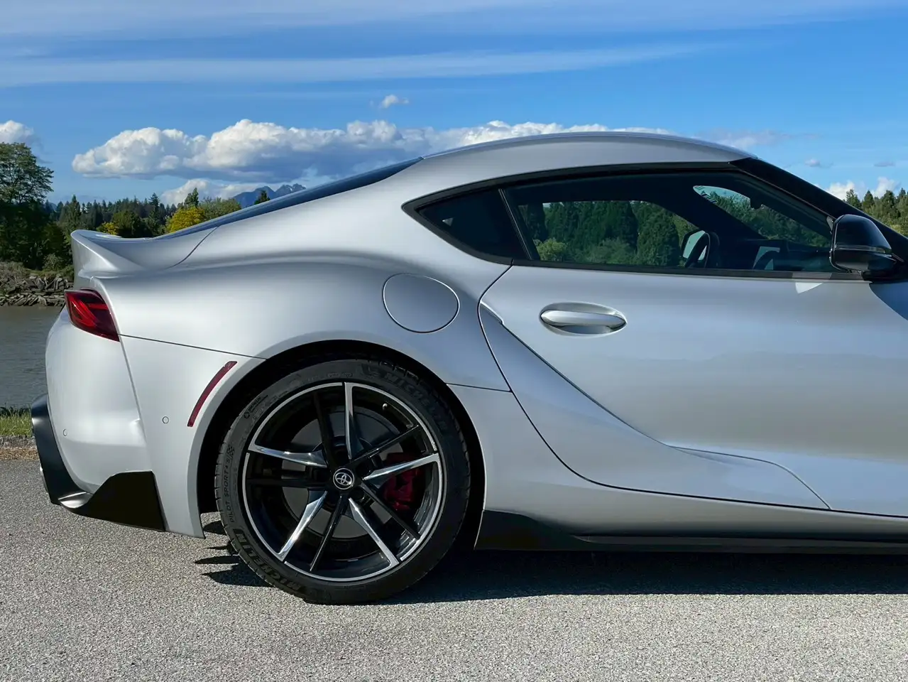 Toyota GR Supra photo Toyota GR Supra