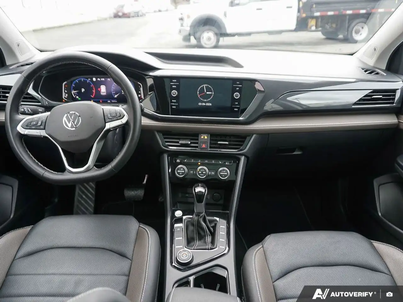 Volkswagen Taos снимка Volkswagen Taos