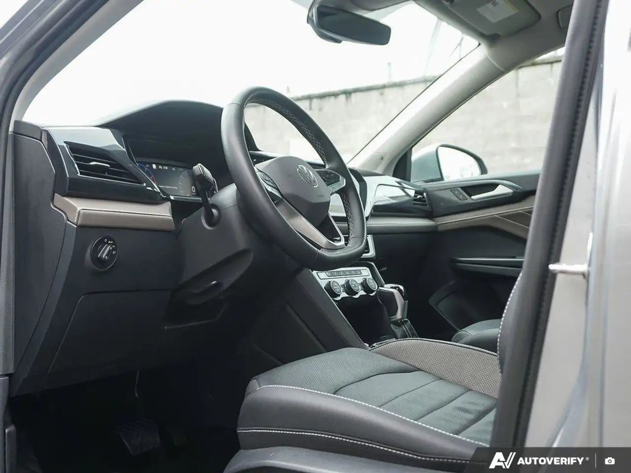 Volkswagen Taos снимка Volkswagen Taos