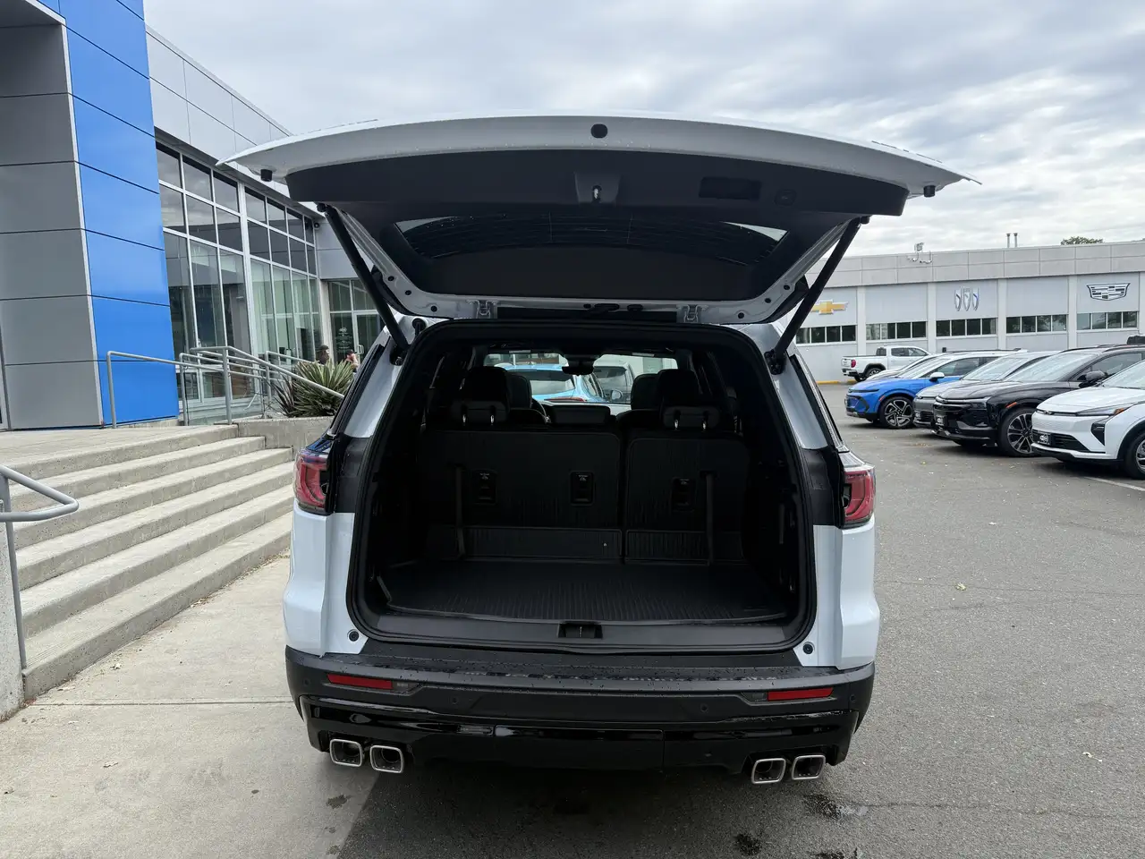 GMC Acadia снимка GMC Acadia